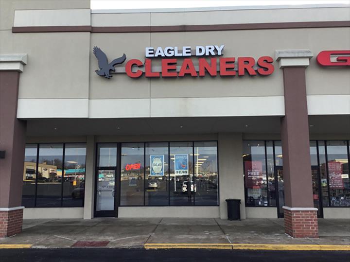 Eagle Dry Cleaners Peoria, IL